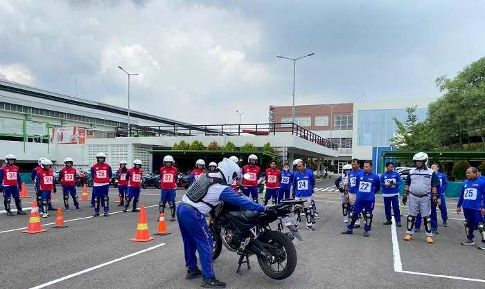 MPM Honda Jatim Edukasi #Cari_Aman Berkendara Karyawan Ajinomoto