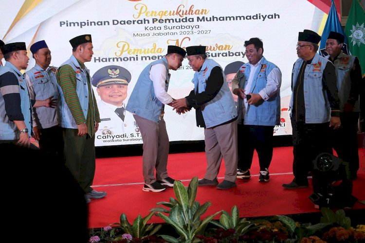 Eri Cahyadi Dinobatkan sebagai Dewan Kehormatan Pemuda Muhammadiyah Surabaya
