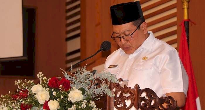 Rapat Paripurna DPRD Kabupaten Malang,  Wakil Bupati Malang Bacakan Jawab Pandangan Umum Fraksi-Fraksi