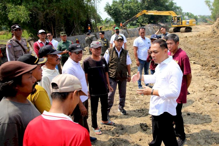 Tangani Banjir Surabaya Barat, Wali Kota Diskusi dengan RT-RW