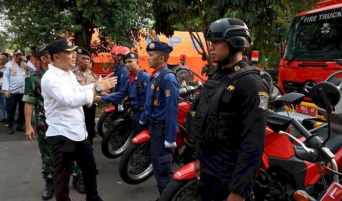 Sambut Lebaran Idul Fitri,  Wali Kota Surabaya Pimpin Apel Gelar Pasukan Pengamanan