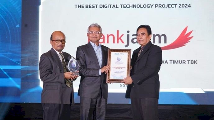 Bank Jatim Kembali Raih 3 Penghargaan dari Itech