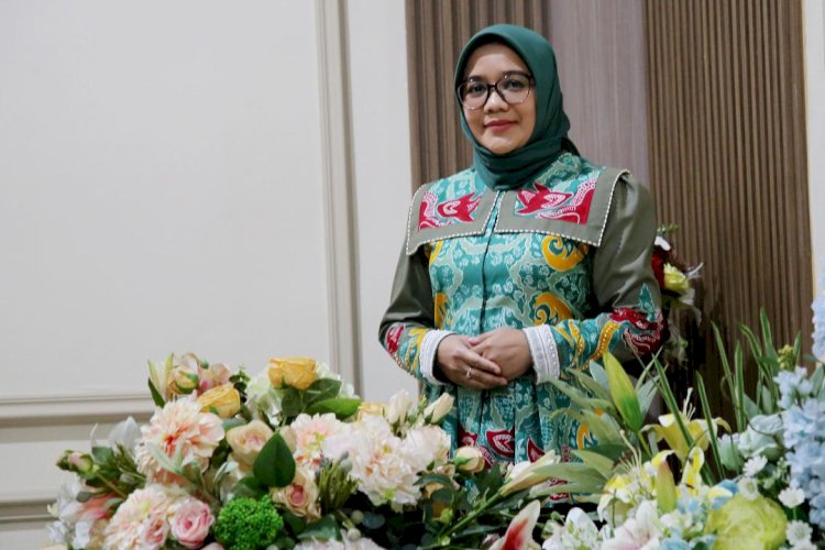 Rini Indriyani, Sosok Kartini Hebat di Balik Kesuksesan Wali Kota Surabaya
