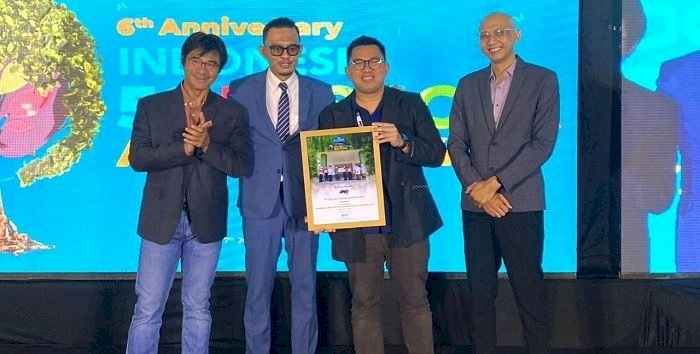 JNE Raih Penghargaan dari The Inconomics, Indonesia Best 50 CSR Courier Service Category 2024  
