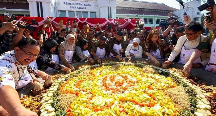 Festival Rujak Uleg 2024, Wujud Kebersamaan dan Kekeluargaan Warga Membangun Surabaya