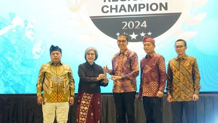 Mampu Jadi Penggerak Ekonomi, Bank Jatim Raih Penghargaan  di The Asian Post Best Regional Champion 2024