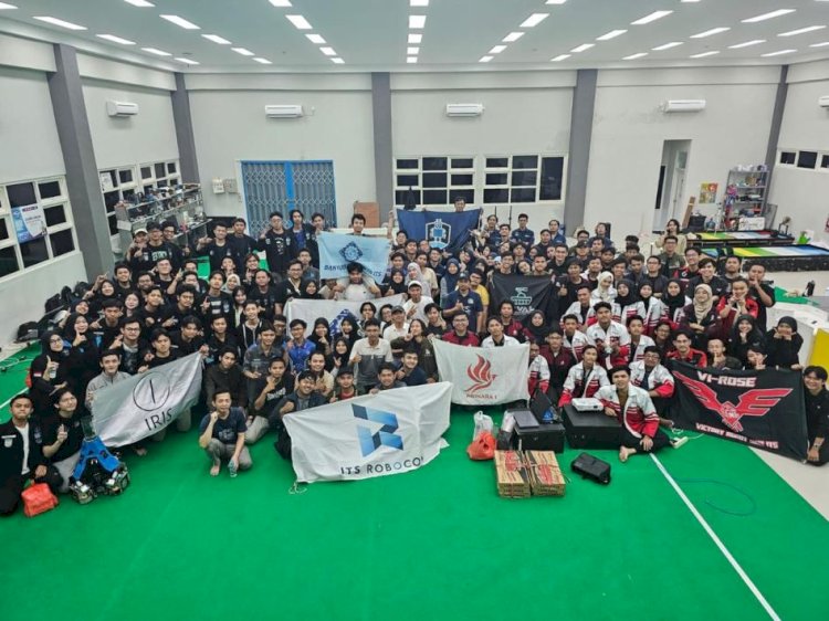 Sabet Enam Juara, Tim Robot ITS Berjaya di KRI 2024 Wilayah II