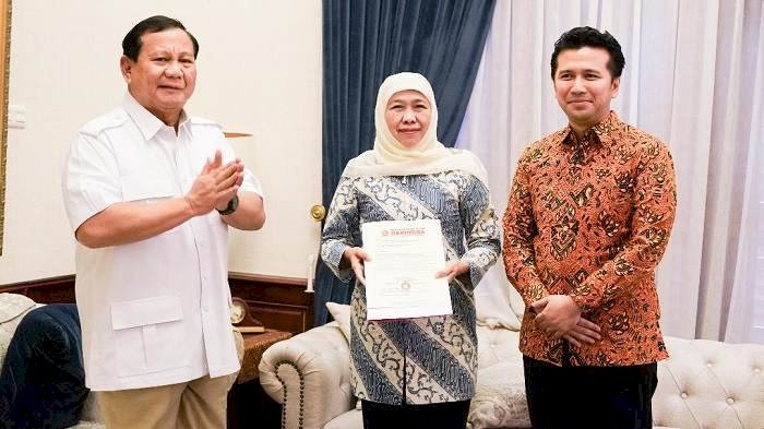 Prabowo Serahkan Rekom Gerindra pada Khofifah-Emil,  Khofifah: Siap Jalankan Mandat Menangkan Pilgub Jatim