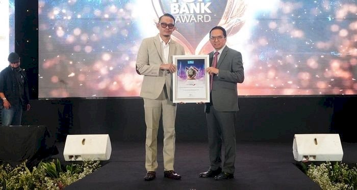 Bank Jatim Raih Top Bank 2024 Kategori KBMI 2