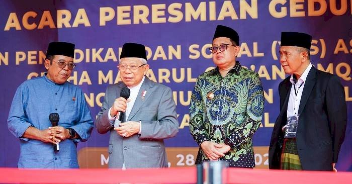 Dampingi Wapres Resmikan Gedung di Ponpes Asy Syadzili 1, Pj Gubernur Adhy: Upaya Wujudkan Pendidikan Paripurna Santri