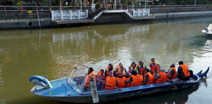 TPS Ajak Balita Berwisata Perahu