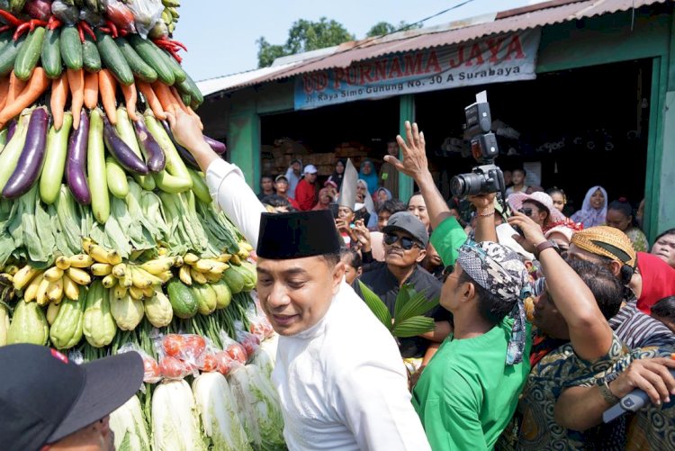 180 Tumpeng Warnai Bersih Desa Simo Gunung Barat