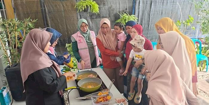 Peringati Hari Kebaya Nasional, Srikandi PLN Gelar Aksi Sosial dan Tetap Siaga Layani Pelanggan