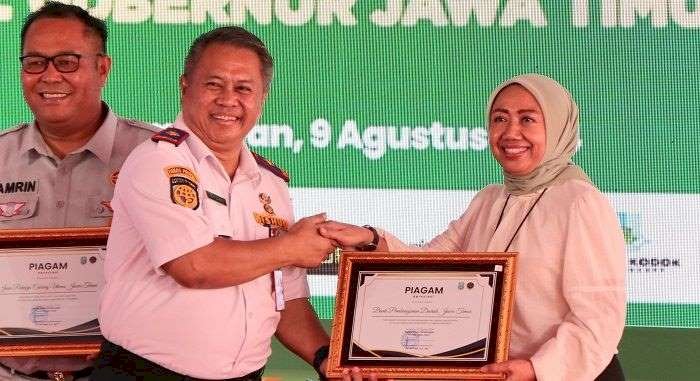 Dukung Penyelenggaraan Layanan QRIS di Trans Jatim, Bank Jatim Raih Apresiasi