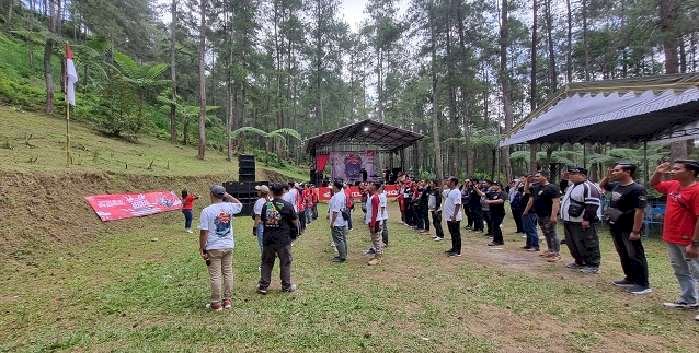 Serunya Aktivitas Ratusan Bikers Honda PCX Jatim Sambut HUT RI