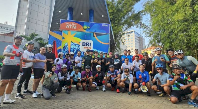 Gelar Worklife Balance, BRI RO Surabaya Ajak Komunitas Olahraga Cycling dan Running