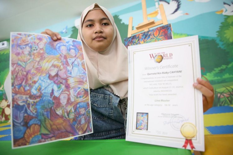 Qurrota'Ain Rizky Cahyani, Anak Disabilitas Raih Juara Ajang Seni Internasional