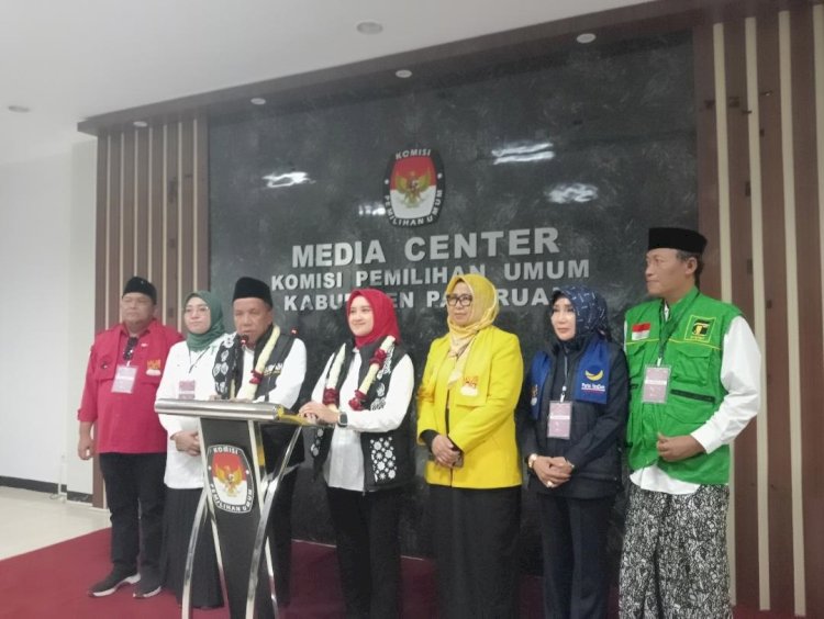 Pasangan MUDAH Diiringi Ribuan Simpatisan Daftar ke KPU Kabupaten Pasuruan