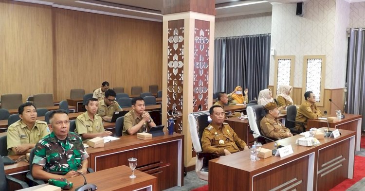 Pantau Soal Inflasi Daerah, Pj Bupati Ugas dan TPID Gelar Rakor