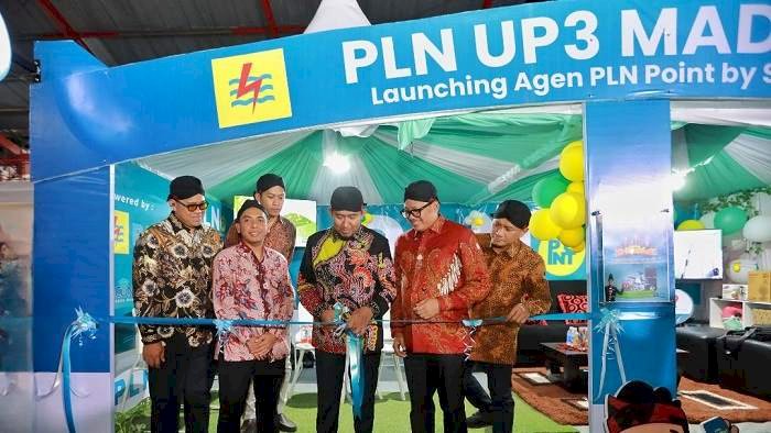 Perkuat Layanan di Madura saat Harpelnas,  PLN Resmikan Identitas Baru