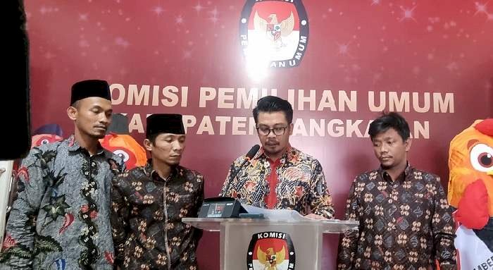 KPU Bangkalan Tetapkan Dua Paslon Pilkada 2024,   Lukman-Fauzan dan  Mathur Husayri -Jayus