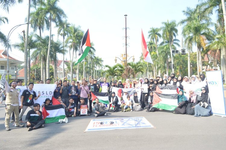 API Palestina Jatim Peringati Badai Al Aqsha