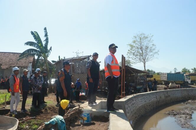 Pj Bupati Ugas Sidak Proyek-Proyek Strategis