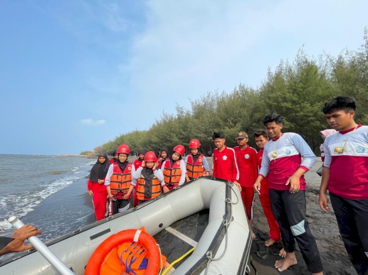 Antisipasi Siswa Tenggelam, BPBD Latih Siswa SMA Paiton Water Rescue