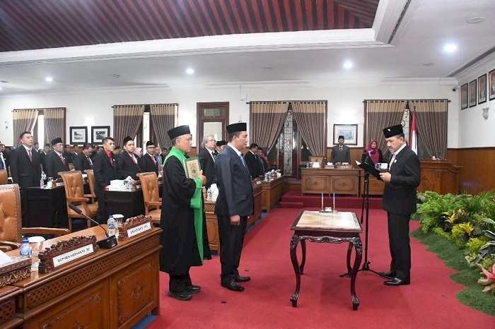 Rapat Paripurna PAW dan Penetapan Ranperda APBD Tulungagung Tahun Anggaran 2025 Berjalan Lancar