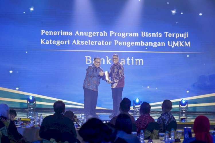 Bank Jatim Raih Penghargaan Sebagai Akselerator Pengembangan UMKM