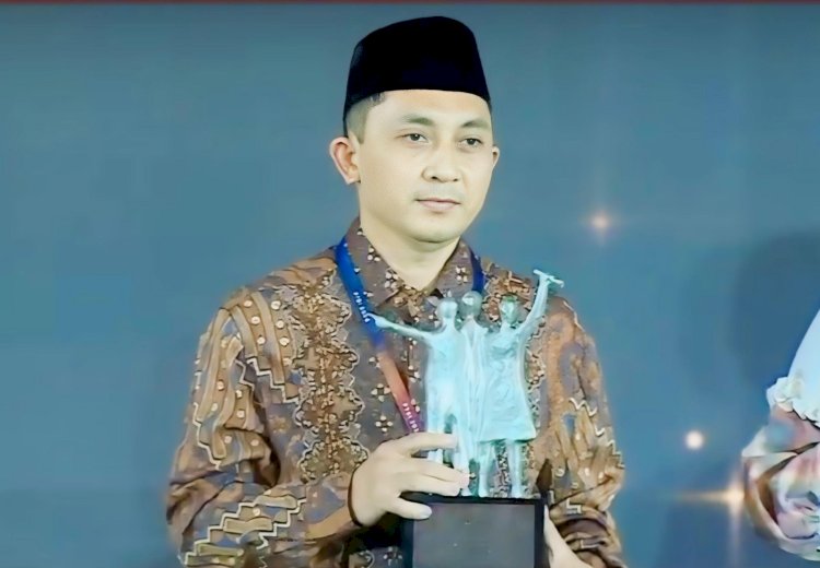 Dukung Ekonomi Halal, Dosen ITS Raih Penghargaan BI Awards 2024