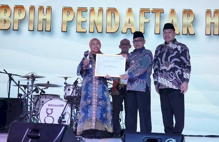 UUS Bank Jatim Sukses Raih Tiga Penghargaan