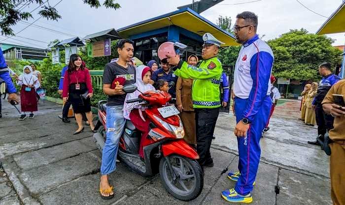 Bangun Kesadaran Berkendara Sejak Dini dengan Pentingnya #Cari_Aman Berkendara