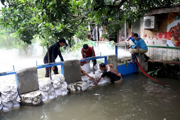 Banjir Gunung Anyar Terparah dalam 30 Tahun