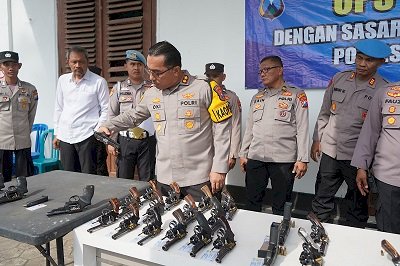 Kapolres Oki Periksa Senpi Seluruh Anggota Polresta