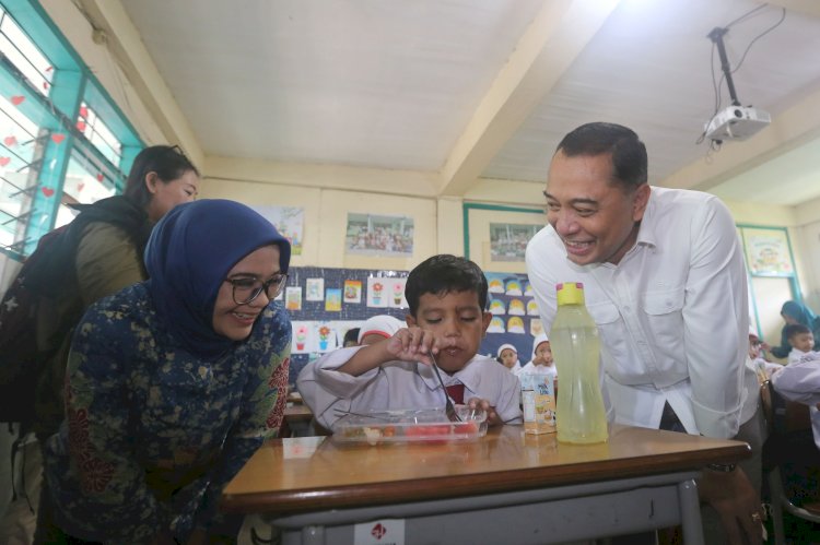 Dukung Program Makan Bergizi Gratis, Pemkot-DPRD Surabaya Siapkan Anggaran Rp1 Triliun