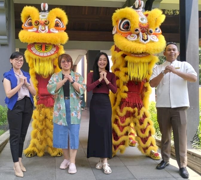 Atraksi Barongsai Meriahkan Imlek di Kokoon Hotel Banyuwangi