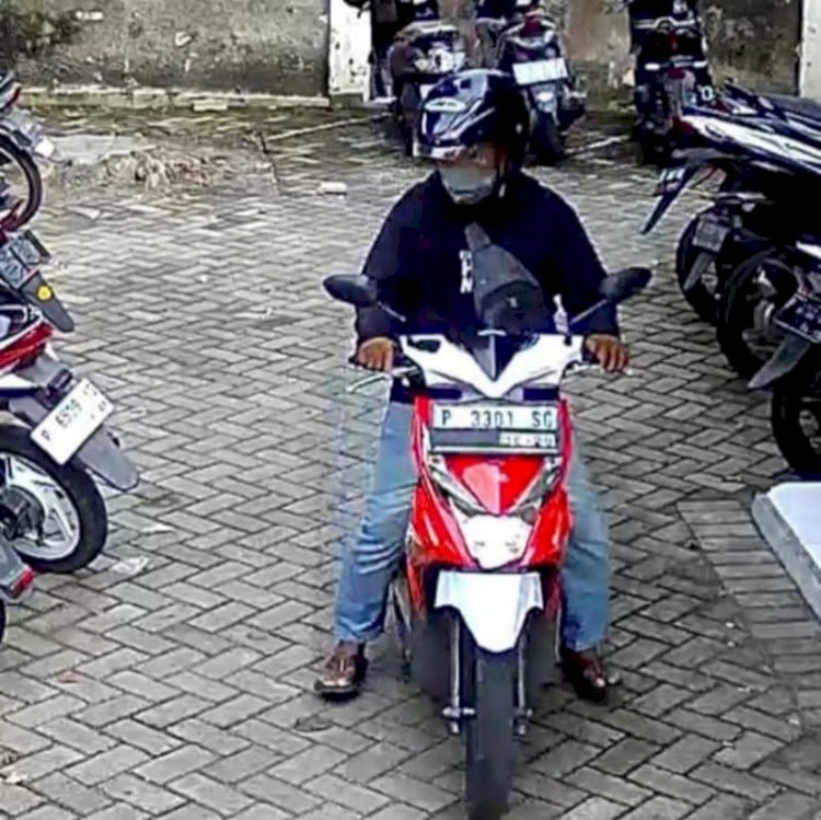 Pencuri Bermasker Gasak Motor Milik Karyawan RSUD Blambangan