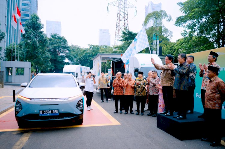 BSI Luncurkan Mobil Operasional Listrik dan Digital Carbon Tracking