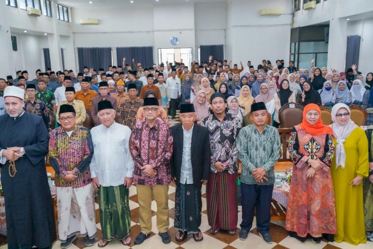 Khofifah Dukung KH M Yusuf Hasyim Jadi Pahlawan Nasional