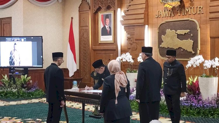 Pj Gubernur Lantik 4 Pejabat Tinggi Pemprov Jatim