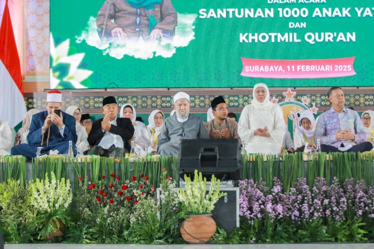 Bersama Syekh Syahawi, Muslimat NU Santuni 1.000 Anak Yatim