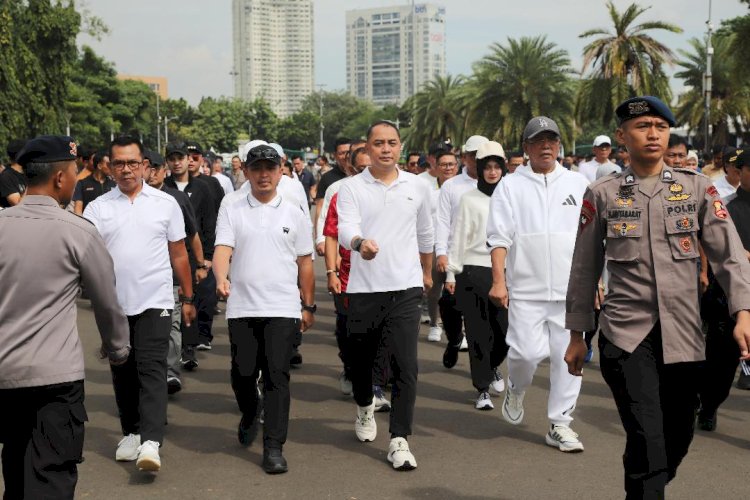 Karangan Bunga Diganti Santunan Yatim