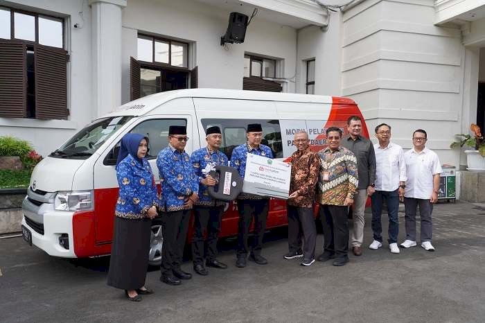 Bank Jatim Beri CSR ke Pemkot Malang dan Pemkab Tulungagung