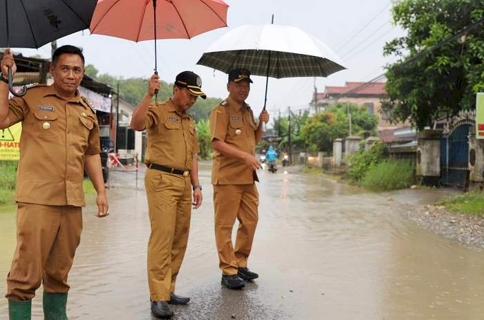 Bupati Gatut Sunu Jawab Keresehan Warga Tulungagung , Jalan Rusak di Wilayah Selatan Bakal Segera di Perbaiki