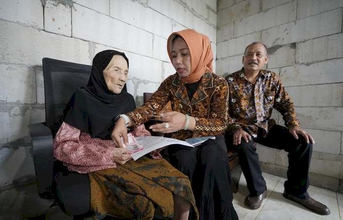 Pemkot Mojokerto Salurkan Bansos kepada Tukang Becak, Disabilitas, Anak Yatim dan Lansia Tidak Mampu